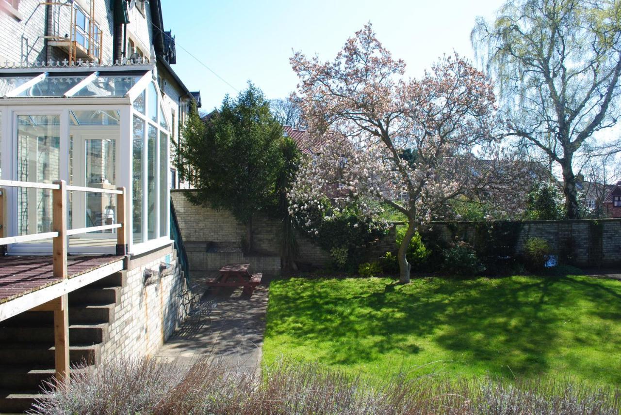 Melton Guest House York Exterior photo